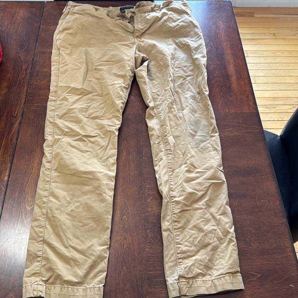 Men’s Slim Fit American Eagle Khakis - Size 34x32